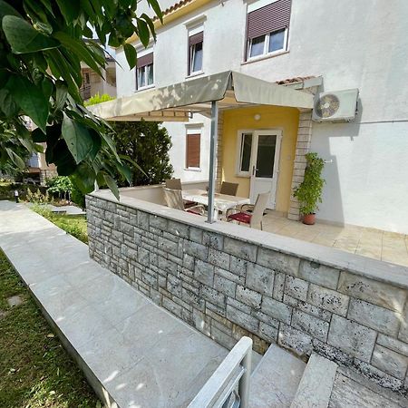 Apartments Lori Poreč Exterior foto